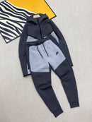 Nike Tech Windrunner